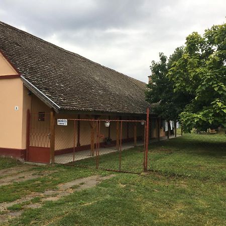 Elsa'S Angelparadies Dunafalva Exterior foto